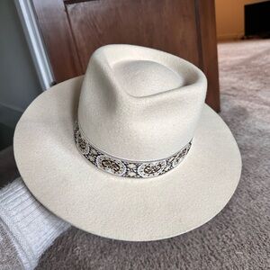 Cream Lack Of Color Hat with Patterned Band